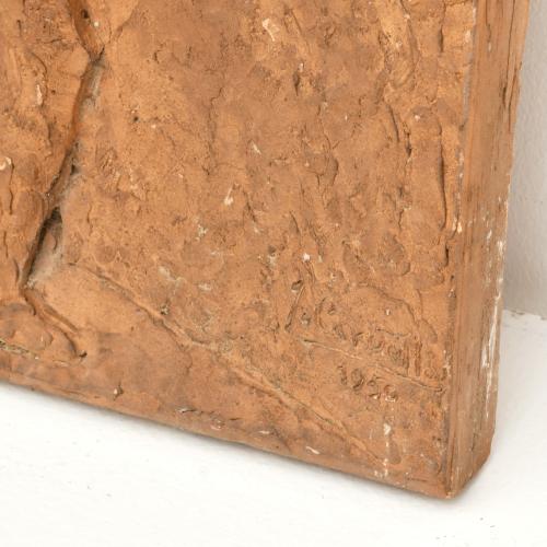 J. CARDELLÀ 1949, relieves. Alegoria al deporte.