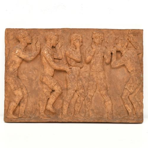 J. CARDELLÀ 1949, relieves. Alegoria al deporte.