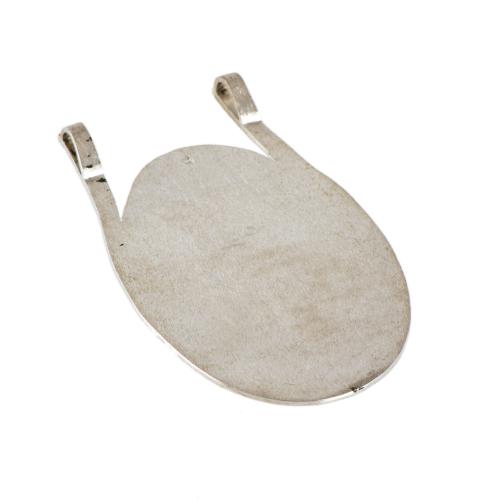 Gan colgante con calcedonia natural.