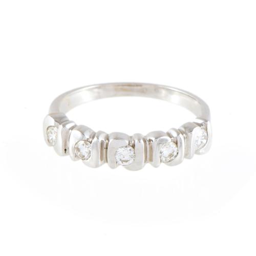 Sortija cinquillo de diamantes.