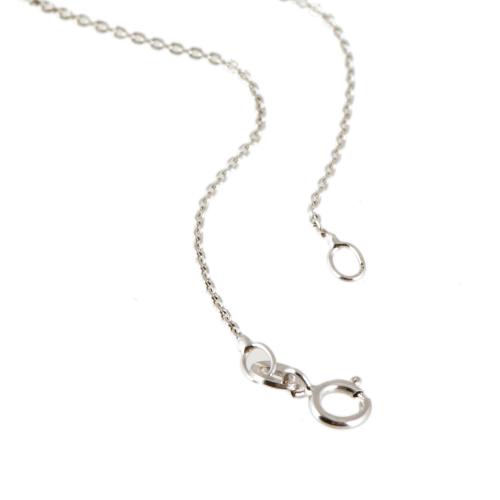 Collar con colgante chatón de diamante.