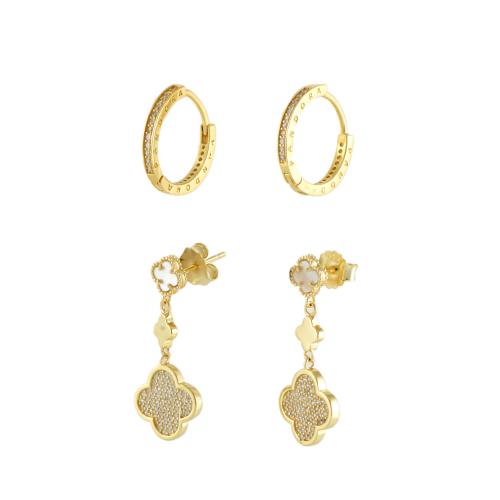 Pendientes aretes con circonitas y pendientes con tréboles colgantes.