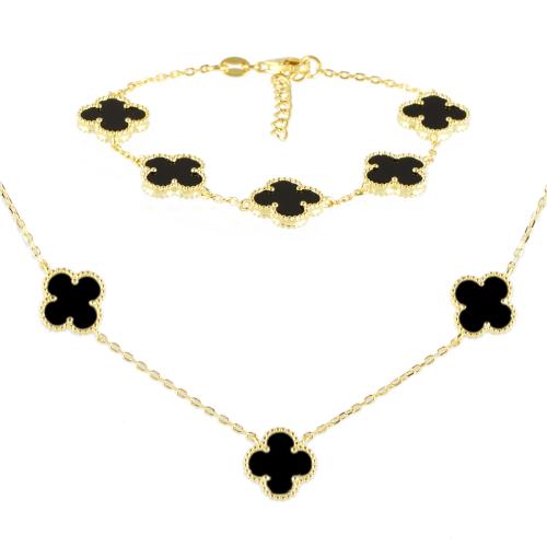 Colgante y pulsera con tréboles en ónix.