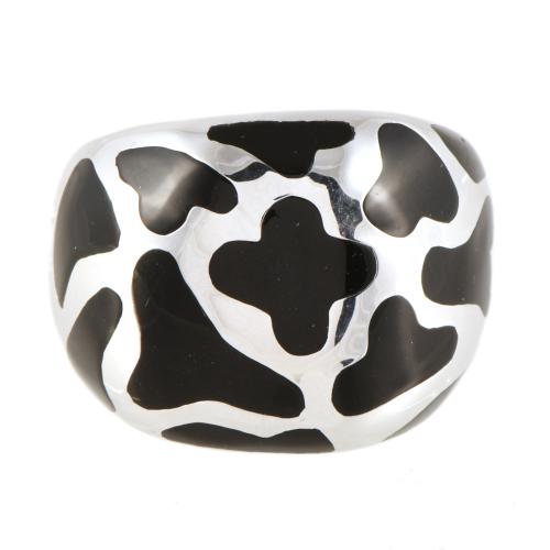 Anillo ancho con esmaltes.