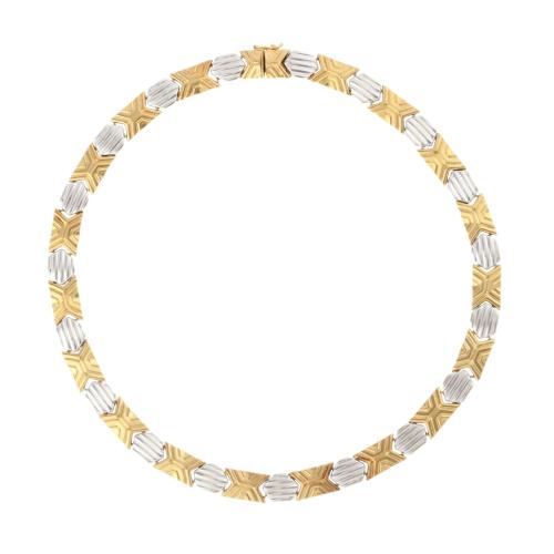 Gargantilla plana con formas étinicas