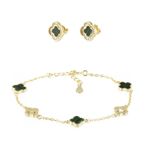 Conjunto de pendientes y pulsera de en forma de trébol, con malaquita y circontias.