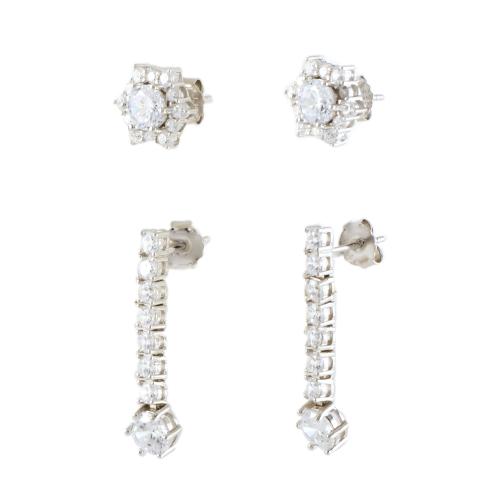 Juego de dos pares de pendientes y anillo con circonitas.