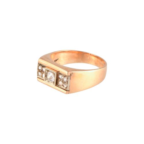 Signet ring.
