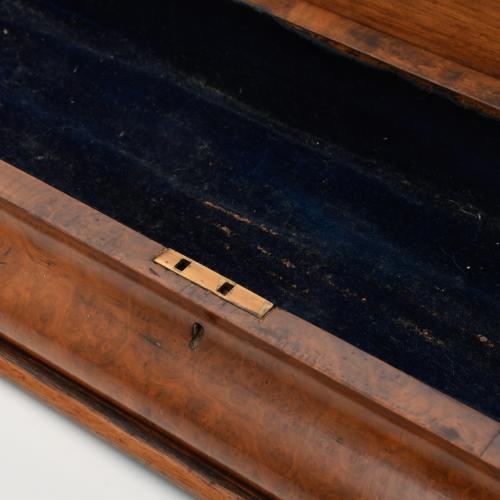Niche-box of a kneeler.