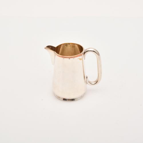Set of four teapots.