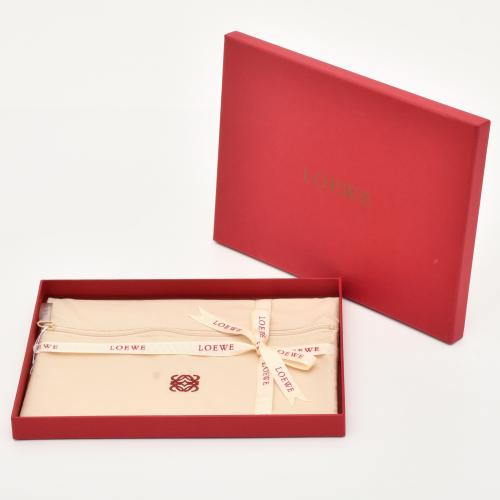 LOEWE.  Case.