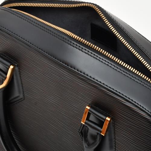 LOUIS VUITTON. 'Pont Neuf' bag.