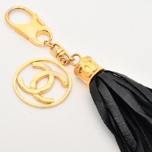 CHANEL. Key-ring.