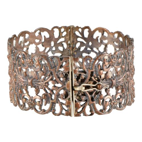 Elizabethan semi-rigid wide bracelet.