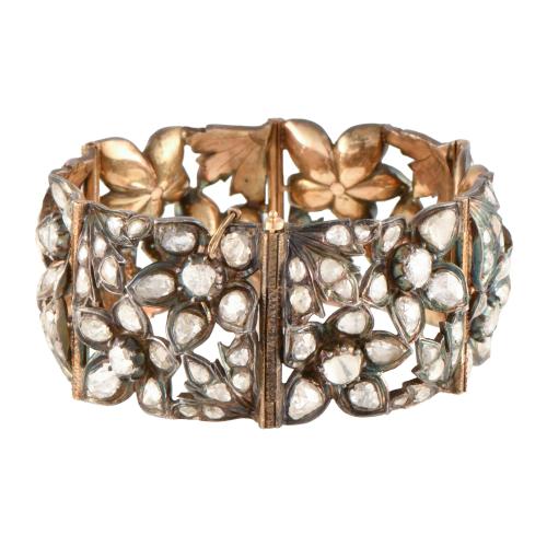 Pulsera ancha semi-rígida articulada belle époque con diama