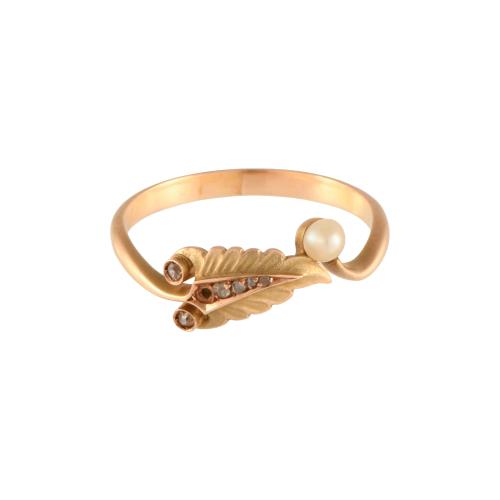Modernist ring with pearl and diamonds.