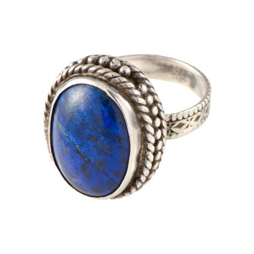 Ring after Neoclassical designs, with lapis lazuli.