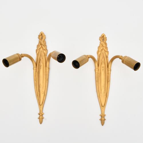BAGUÉS. Pareja de apliques, circa 1915-1918.