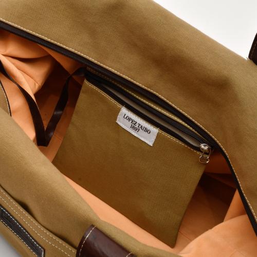 LOPEZ TAIBO. Travel bag.