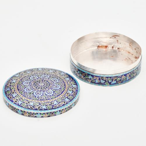 20TH CENTURY INDIAN SCHOOL. Pair of boxes.
