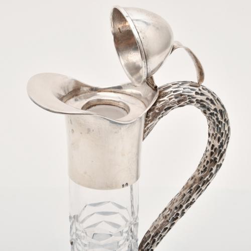 Jug.