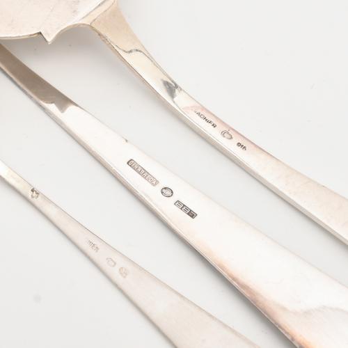 Various silver objects.
