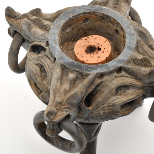 20TH CENTURY CHINESE SCHOOL. AFTER QING MODELS, censer.
