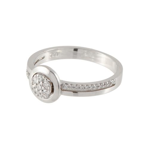 Sortija con diamantes.