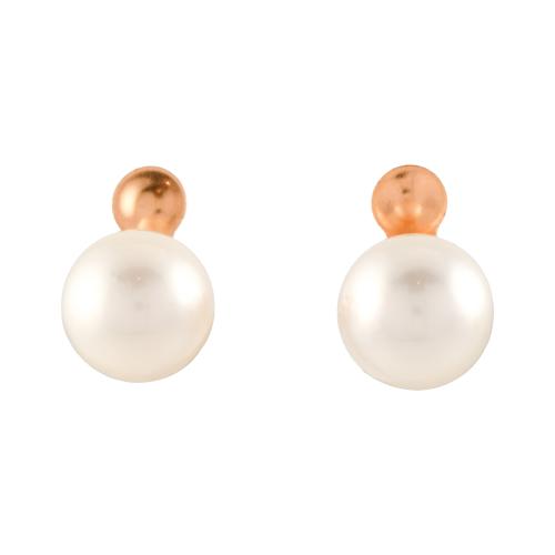 Pendientes con perlas.