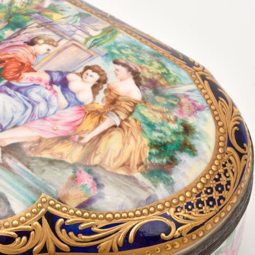 LIMONGES, box, 20th century.