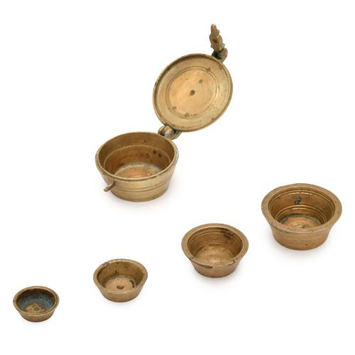 Small set of nest glasses, 18th-19th century.