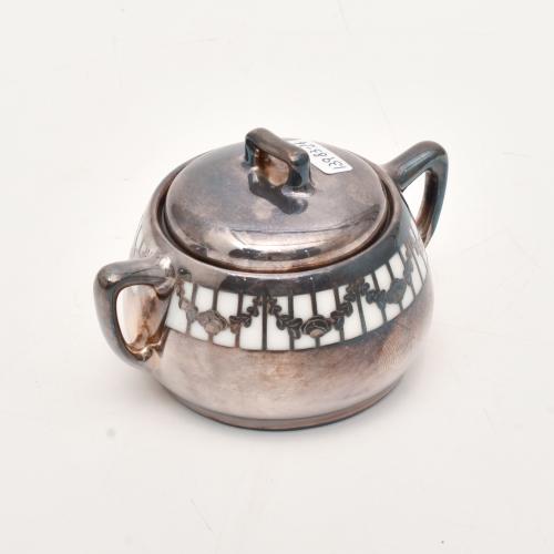 20TH CENTURY FRENCH SCHOOL. Coffee set.