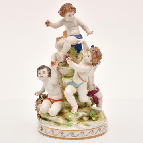 20TH CENTURY SPANISH SCHOOL. Pair of figural groups.