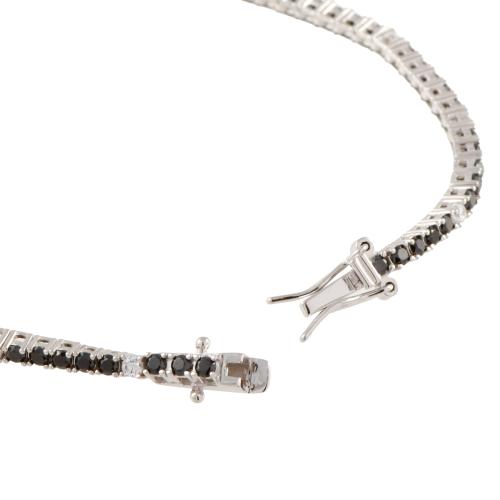 Rviére bracelet with zircons.