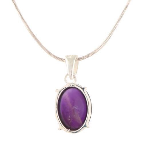 Necklace with pendant and earrings set with amethysts.
