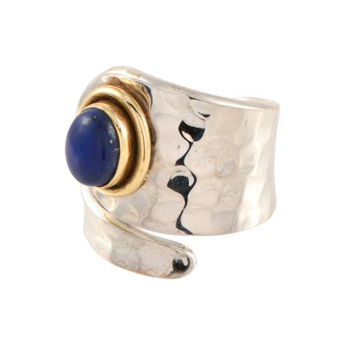 Wide ring with lapis lazuli.