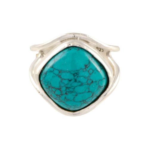 Anillo con gran turquesa.