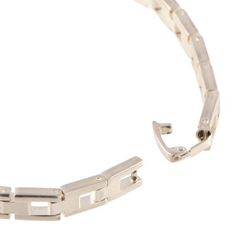 Chain-shaped links bracelet.