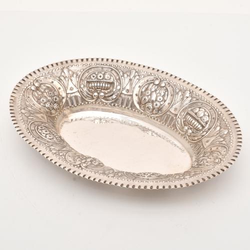 Set of four different trays.