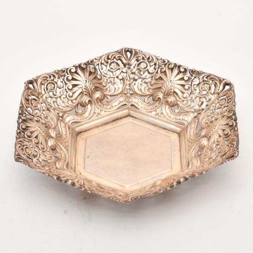 Set of four different trays.