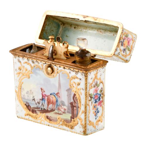 18TH CENTURY ENGLISH SCHOOL. Ladies’ vanity case, circa 176
