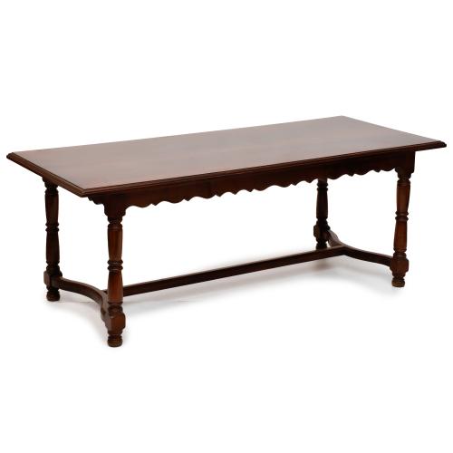 VALENTÍ.  Dining table and six chairs.
