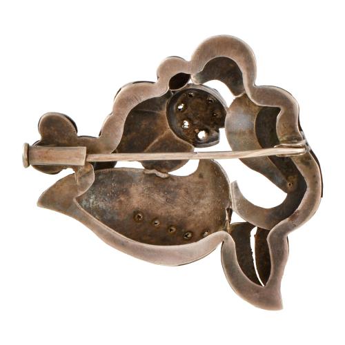 Broche estilo modernista