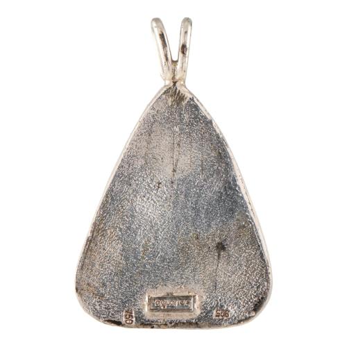 Colgante con ópalo boulder.