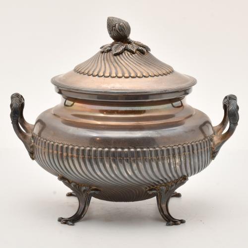 Portuguese tureen with tray, 1985-2015.