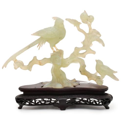 ESCUELA CHINA, SIGLO XX. Pájaro posado en una rama. 
