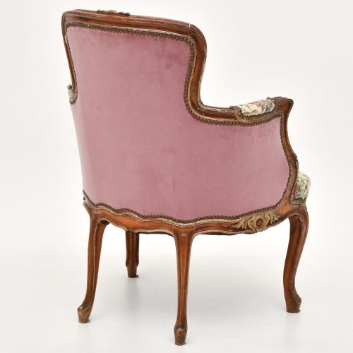 Sillón estilo Luis XV, siglo XIX.
