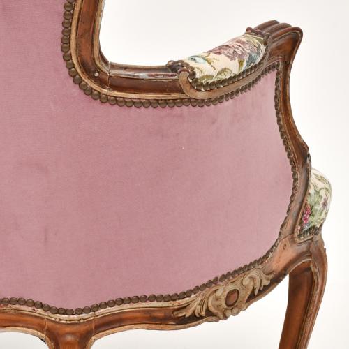 Sillón estilo Luis XV, siglo XIX.