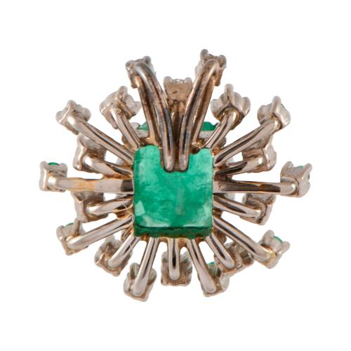 Colgante con esmeralda central y rosetón de diamantes y esm