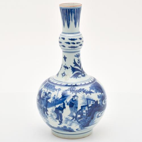 ESCUELA CHINA, SIGLO XX. Jarrón de cuello largo estilo Yong